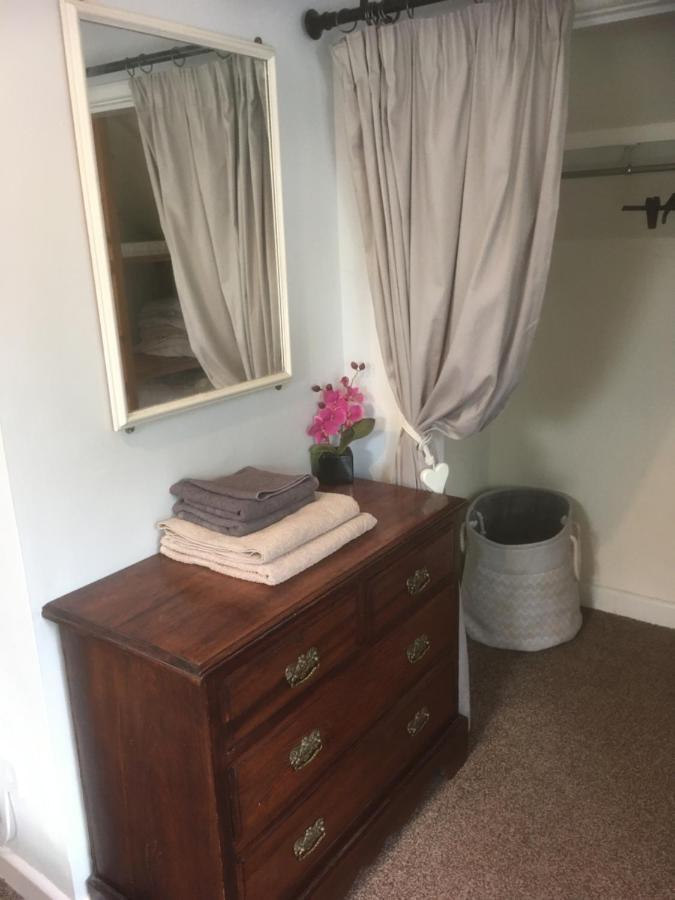 Maesnewydd Cottage Welshpool Eksteriør billede